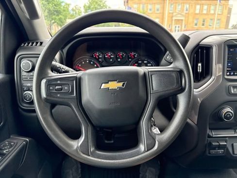 Used 2022 Chevrolet Silverado 2500 Custom w/ Custom Value Package AWD/4WD image 14