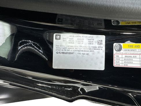 Used 2018 Chevrolet Camaro ZL1 RWD image 72