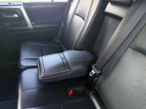 Used 2019 Toyota 4Runner Limited AWD/4WD image 38