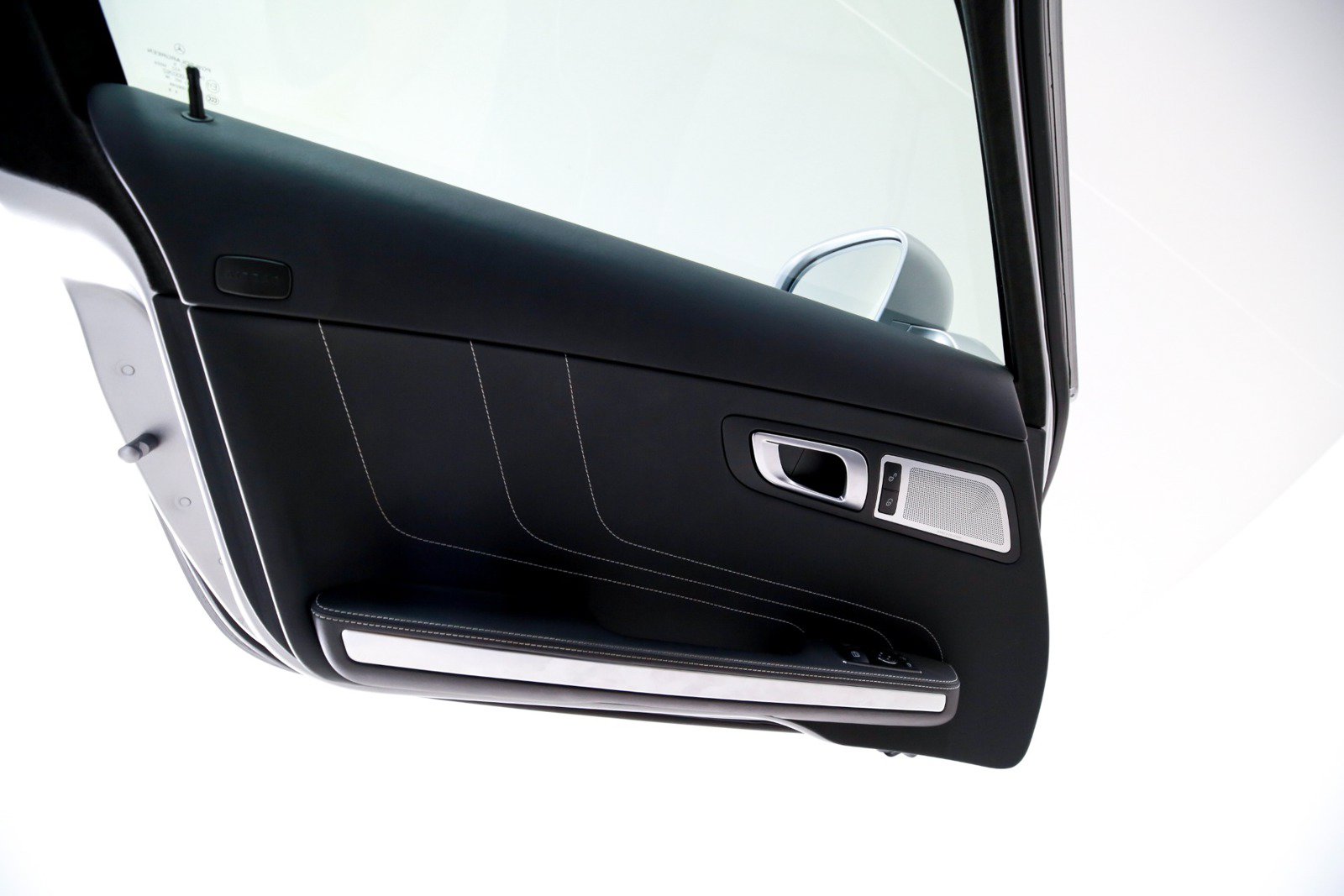 Used 2011 Mercedes-Benz SLS AMG Coupe image 11