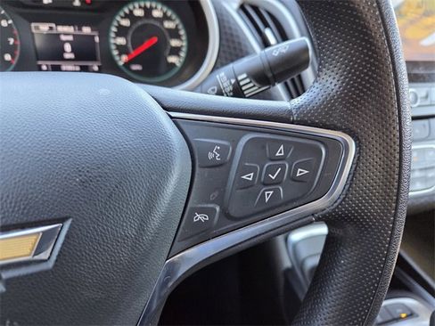 Used 2025 Chevrolet Malibu LT image 36