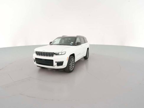 New 2025 Jeep Grand Cherokee L Summit image 3