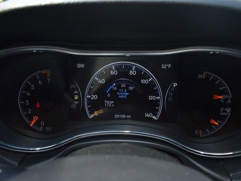 Used 2022 Jeep Grand Cherokee Limited w/ Tech Group image 16