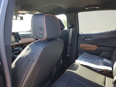 New 2026 GMC Canyon AT4 AWD/4WD image 10