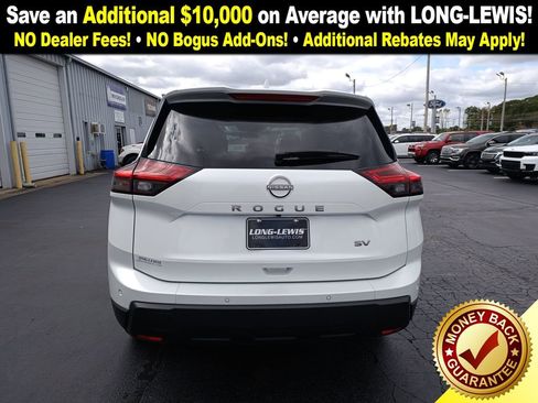 Used 2024 Nissan Rogue SV image 5