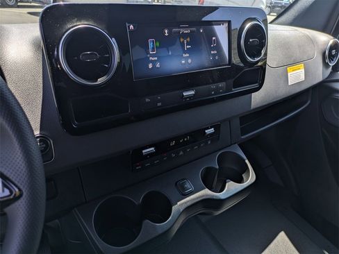 New 2025 Mercedes-Benz Sprinter 2500 image 6