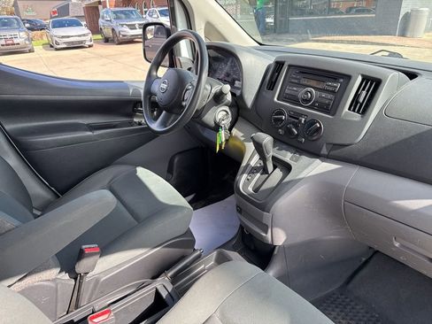Used 2015 Nissan NV200 S w/ Cruise Control Package FWD image 8