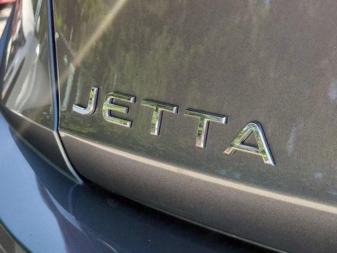 Used 2024 Volkswagen Jetta Sport FWD image 6