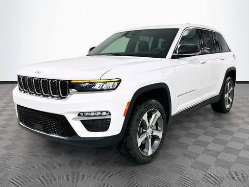 New 2025 Jeep Grand Cherokee Limited w/ Luxury Tech Group II image 22