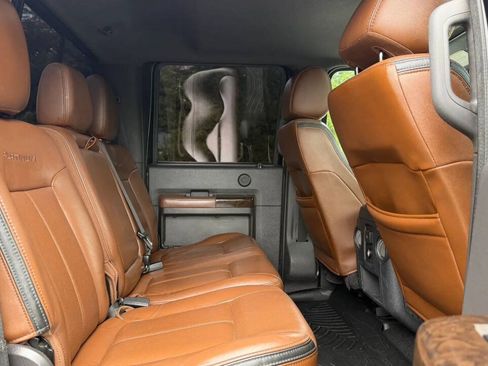 Used 2015 Ford F250 Platinum w/ FX4 Off-Road Package AWD/4WD image 28