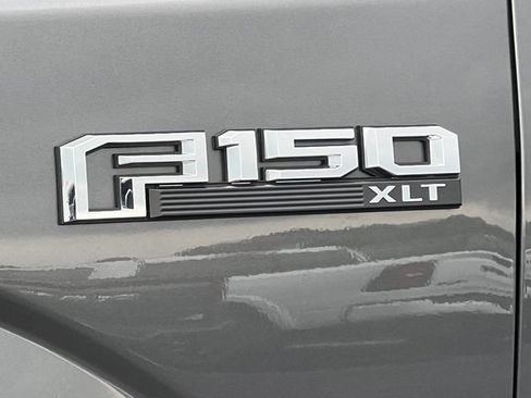 Used 2019 Ford F150 XLT w/ Equipment Group 302A Luxury AWD/4WD image 2