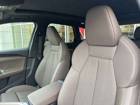 New 2025 Audi Q5 Premium Plus image 11