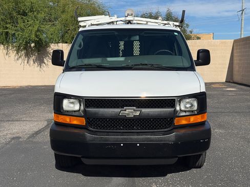 Used 2013 Chevrolet Express 2500 image 3