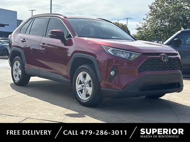Used 2021 Toyota RAV4 XLE w/ Convenience Package FWD image 1