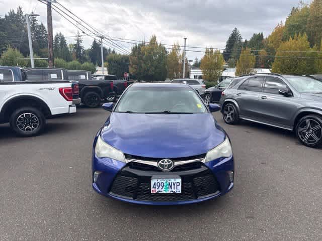 Used 2015 Toyota Camry XSE w/ Moonroof Package FWD image 2