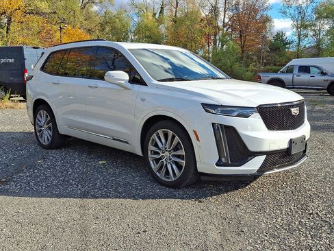 Used 2021 Cadillac XT6 Sport image 6
