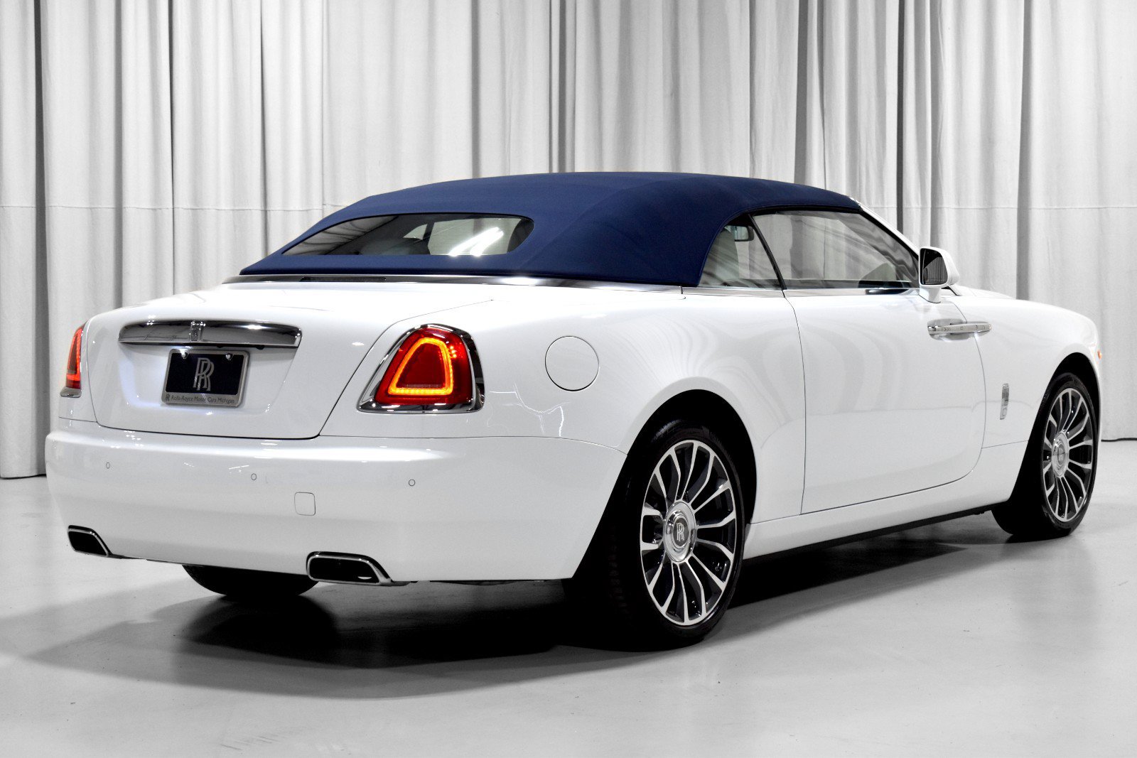 Certified 2020 Rolls-Royce Dawn RWD image 14