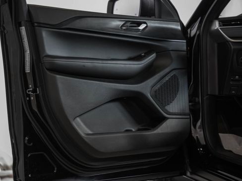 New 2025 Jeep Grand Cherokee Laredo X image 35