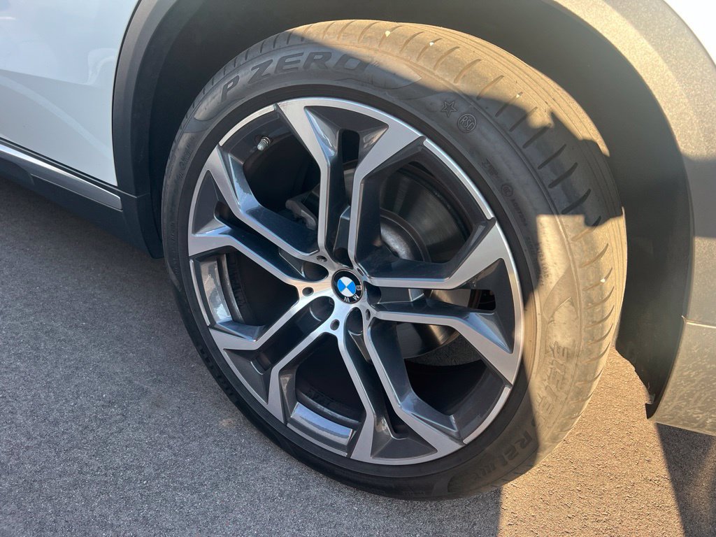 Certified 2024 BMW X5 xDrive40i w/ Premium Package AWD/4WD image 15
