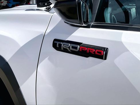 Used 2020 Toyota Tacoma TRD Pro image 31