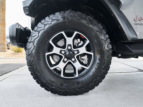 Used 2021 Jeep Wrangler Unlimited Rubicon image 3