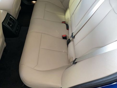 Used 2017 BMW 330i xDrive Sedan image 7