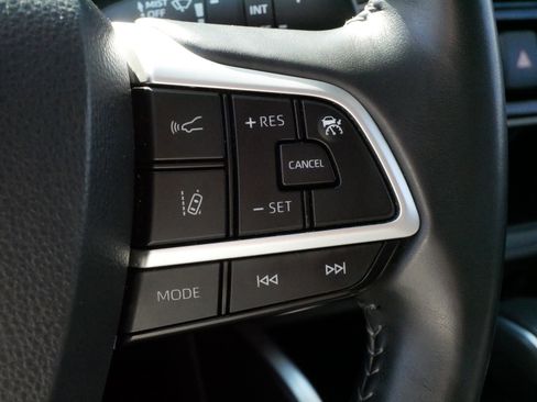 Certified 2024 Toyota Highlander LE AWD/4WD image 25