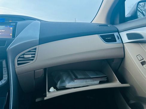 Used 2013 Hyundai Elantra GLS w/ Preferred Pkg image 27