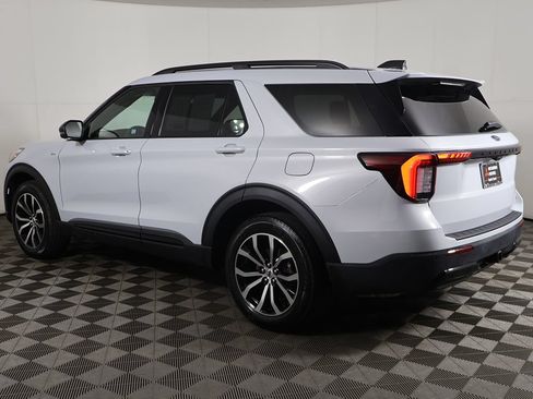 Used 2026 Ford Explorer ST-Line AWD/4WD image 15