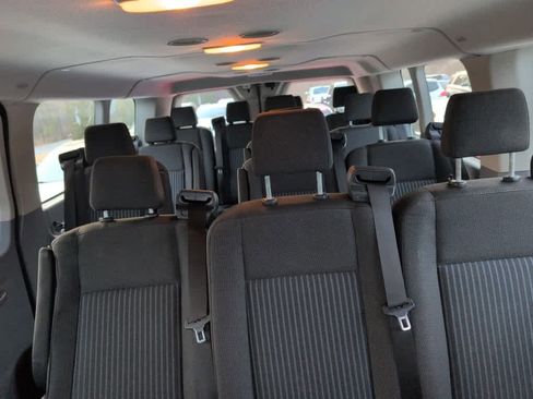 Used 2019 Ford Transit 350 XLT image 11