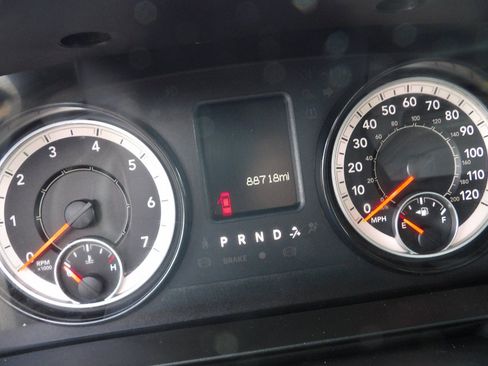 Used 2018 RAM 1500 Tradesman RWD image 8