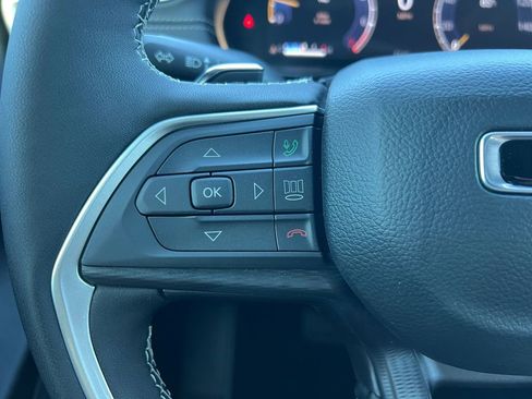 New 2025 Jeep Grand Cherokee L Altitude image 10