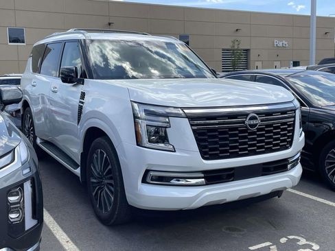 Used 2026 Nissan Armada Platinum Reserve AWD/4WD image 1