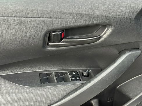 Used 2023 Toyota Corolla LE FWD image 7