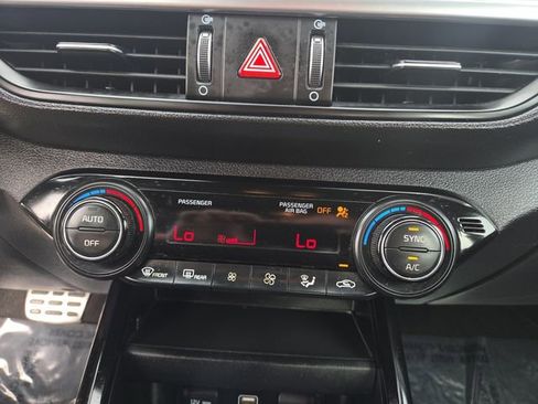 Used 2023 Kia Forte GT-Line image 26