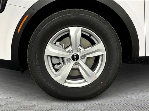 New 2026 Kia Sorento LX FWD image 12