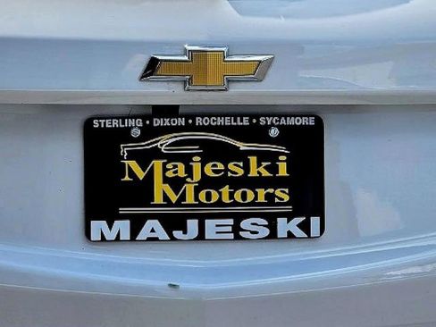 Used 2023 Chevrolet Equinox LT w/ LPO, Floor Liner Package image 12