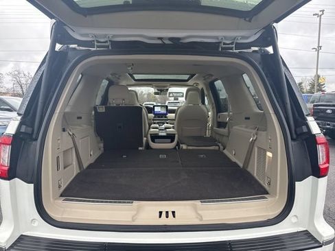 Used 2020 Lincoln Navigator Reserve AWD/4WD image 16