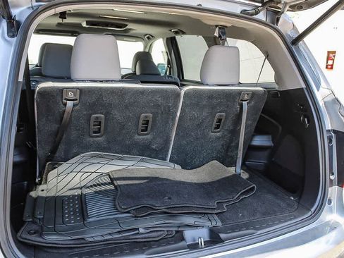 Used 2018 Honda Pilot Touring image 25
