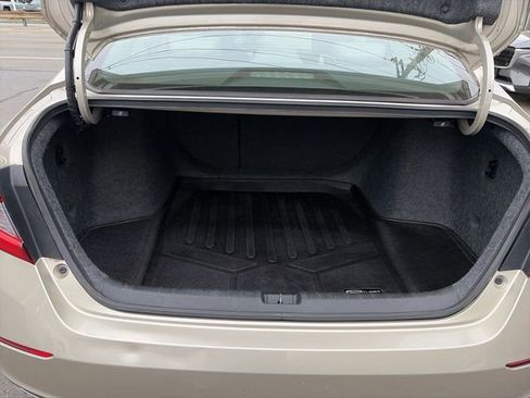 Used 2018 Honda Accord EX-L image 24