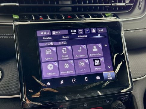 New 2025 Jeep Grand Cherokee L Laredo image 42