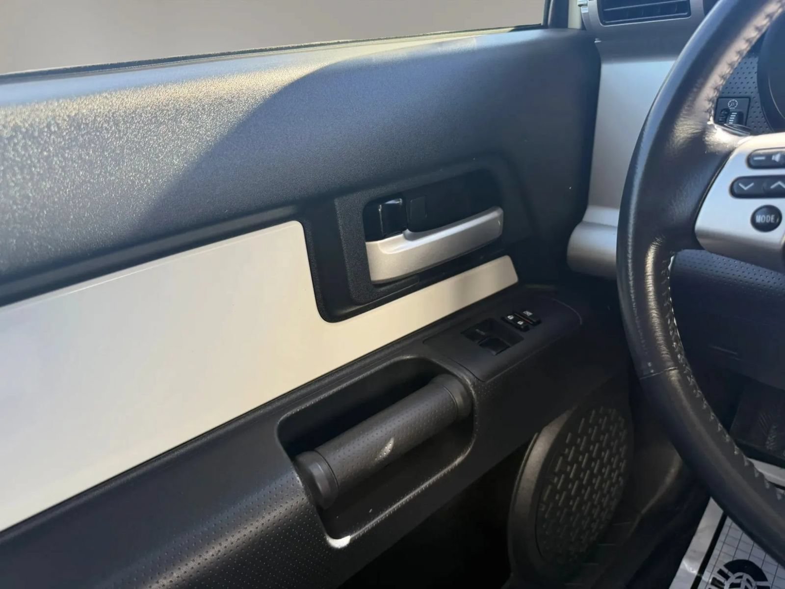 Used 2013 Toyota FJ Cruiser 4WD w/ Upgrade Pkg image 20