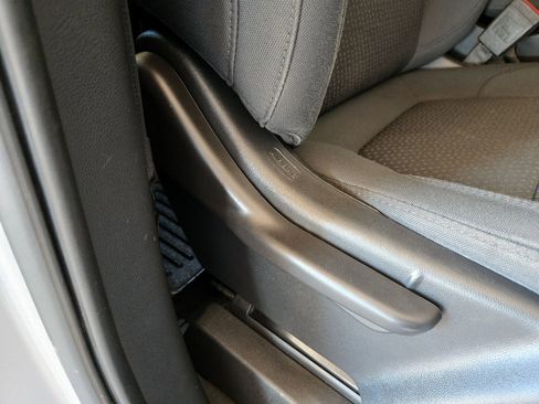 Used 2020 Chevrolet Silverado 2500 Custom w/ Custom Convenience Package image 23