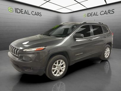 Used 2018 Jeep Cherokee Latitude Plus w/ Trailer Tow Group