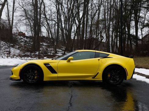 Used 2019 Chevrolet Corvette Z06 image 4