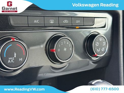 Used 2020 Volkswagen Tiguan S image 24