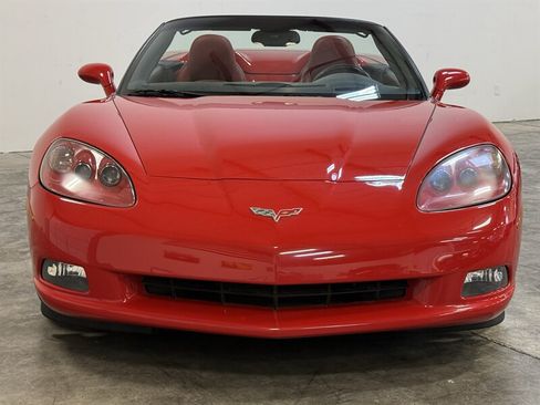 Used 2006 Chevrolet Corvette Convertible w/ Preferred Equipment Group RWD image 10