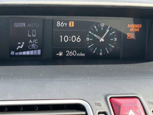 Used 2017 Subaru Forester 2.5i Premium w/ All-Weather Package AWD/4WD image 20