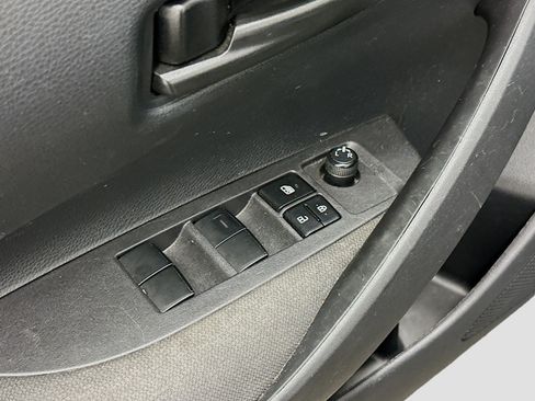 Used 2024 Toyota Corolla LE FWD image 15