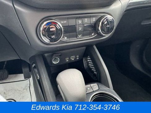 Used 2022 Chevrolet TrailBlazer LT w/ Sun and Liftgate Package image 29